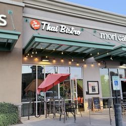 Ta Lew Thai Bistro