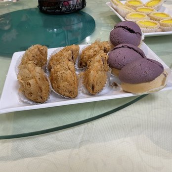 Creek House Dim Sum Restaurant - Fried Taro Pork Dumplings + Baked Ube Buns - Dim Sum Near Me - Walnut Creek, California