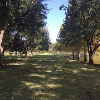 Cutaway Lodge & Retreat - The beautiful grounds at Cutaway Lodge. - Hotels Near Me - Clute, Texas Cutaway Lodge & Retreat - The beautiful grounds at Cutaway Lodge. - Hotels Near Me - Clute, Texas