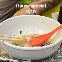 Lee's Korean BBQ & Tofu House - House special pho