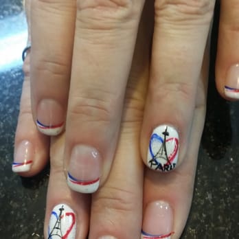 Bella Nails - Tia freehanded this by request, inspired by an image on the 'net. - Nail Salons Near Me - Mandeville, Louisiana