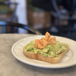 CommonWealth Coffeehouse & Bakery - Avocado Toast with smoked salmon (two thumbs down)