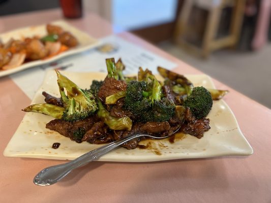 Photo of La China Restaurant - El Cajon, CA, US. Beef and Broccoli