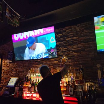 Fantasia Billiards - TV and bar - Pool Halls Near Me - Burbank, California