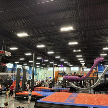 Sky Zone Trampoline Park - Epic slides - Trampoline Parks Near Me - Beaverton, Oregon
