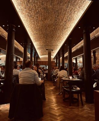 Hawksmoor Seven Dials by null