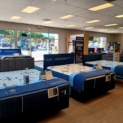 Mattress Firm Gilroy - Sterns and Fosters
