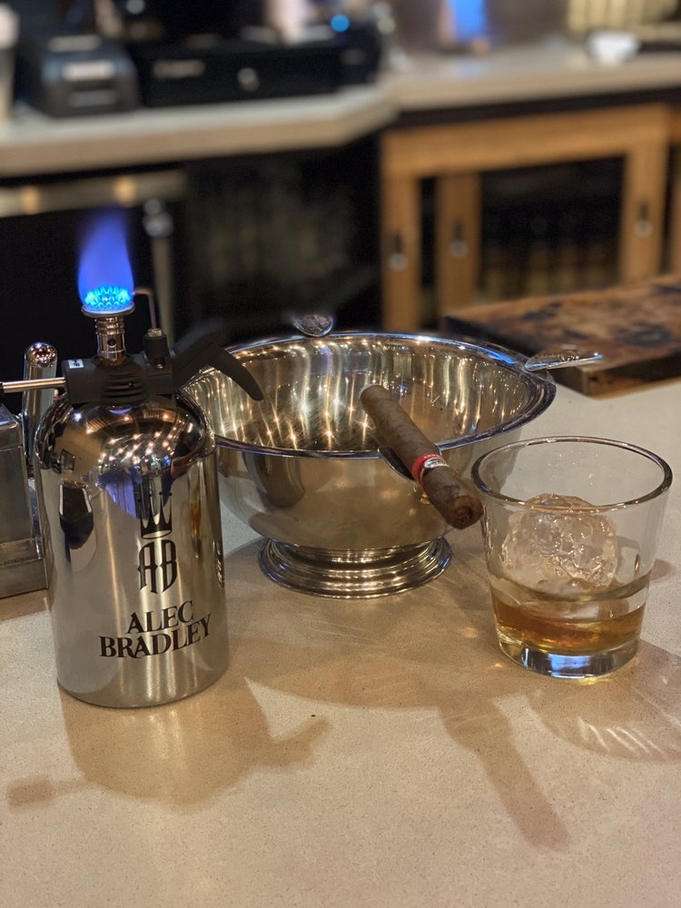 CIGARS INTERNATIONAL SUPERSTORE 22 Photos & 25 Reviews 10660 Palm