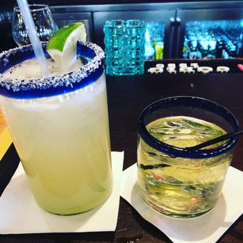 Salsa 17 - It's 5 o'clock somewhere - Mexican Near Me - Arlington Heights, Illinois Salsa 17 - It's 5 o'clock somewhere - Mexican Near Me - Arlington Heights, Illinois