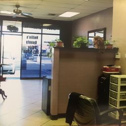 Nellie's Beauty Salon - Inside
