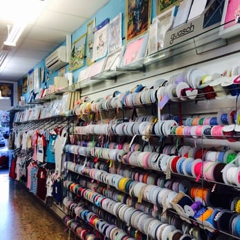 Merceria Marieta - De todo y más - Knitting Supplies Near Me - València, V Merceria Marieta - De todo y más - Knitting Supplies Near Me - València, V