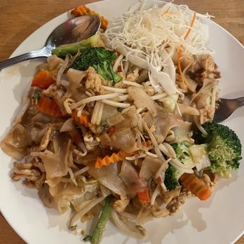 Cozy Thai Bistro - Drunken Noodles (extra veg) - Thai Near Me - State College, Pennsylvania Cozy Thai Bistro - Drunken Noodles (extra veg) - Thai Near Me - State College, Pennsylvania