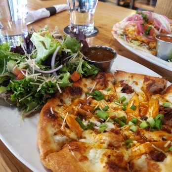 10 Barrel Brewing - Buffalo Chicken Pizza w/ Salad - Breweries Near Me - Boise, Idaho 10 Barrel Brewing - Buffalo Chicken Pizza w/ Salad - Breweries Near Me - Boise, Idaho