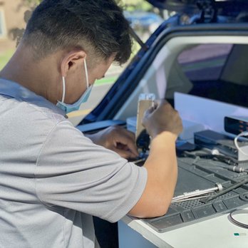 iPhone Technicians - Mobile iPhone Repair Service - Mobile Phone Repair Near Me - Sacramento, California