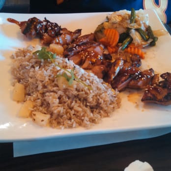 Lotus Leaf - Teriyaki Chicken with fried rice, yumm - Vietnamese Near Me - San Leandro, California