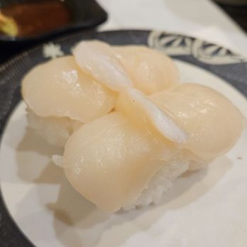 Tenroku Sushi - Scallop - Conveyor Belt Sushi Near Me - San Francisco, California Tenroku Sushi - Scallop - Conveyor Belt Sushi Near Me - San Francisco, California
