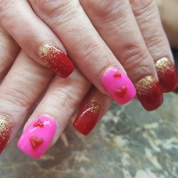 Modern Nails - Red and gold glitter ombre with heart design