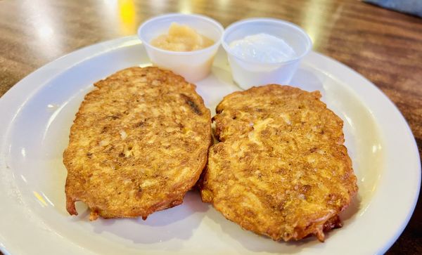 Cindi’s NY Deli & Restaurant by null