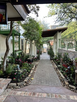 Verde Garden by null