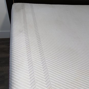 D-Town Movers - D-town movers ruined my practically brand new sleep number mattress. - Movers Near Me - Plano, Texas D-Town Movers - D-town movers ruined my practically brand new sleep number mattress. - Movers Near Me - Plano, Texas
