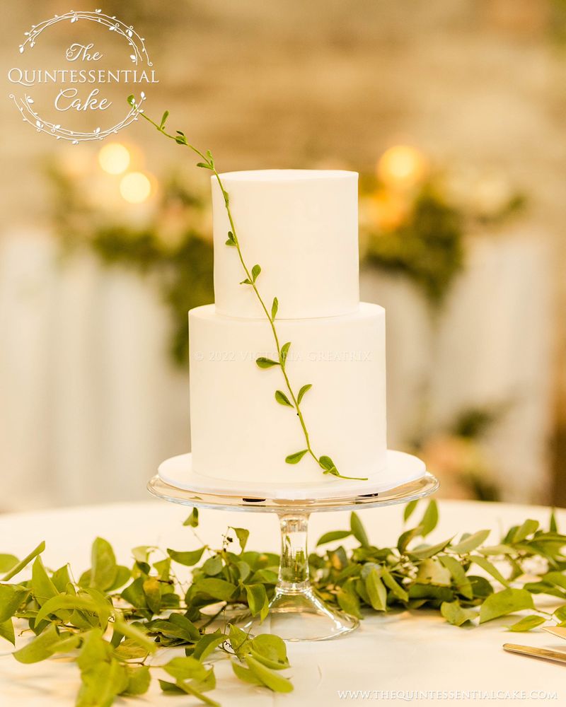 The Quintessential Cake Logo
