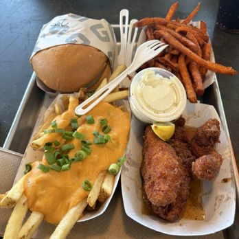 Gotts Roadside - Cheese Fries Sweet Potato Fries Hot honey chicken strips Cheeseburger - Burgers Near Me - Napa, California