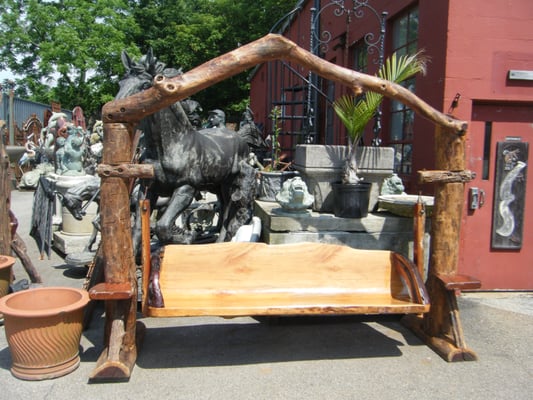 Aardvark Antiques by null