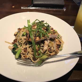 Yard House - New American Near Me - Irving, Texas
