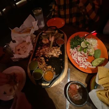 Los Dos Potrillos - Taquiza (feeds 4) - Mexican Near Me - Centennial, Colorado