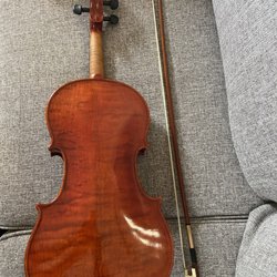 Jade J. Schulz Violins - Viola, V. Logashov, Kansas City 2023
Bow stamped F. V. Henderson, gold mounted with ivory frog