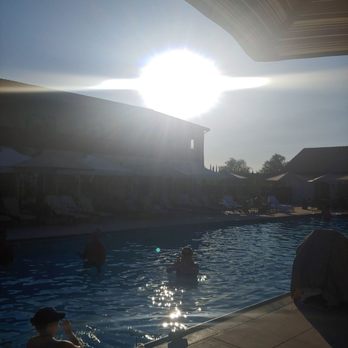 Ponte Vineyard Inn - Pool area - Hotels Near Me - Temecula, California