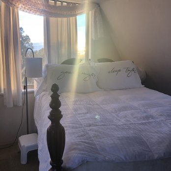 Mystik Mountain Retreat House - Bed & Breakfast Near Me - Crestone, Colorado
