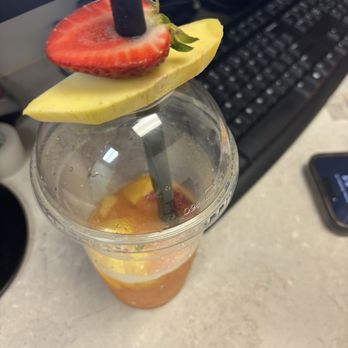 Cascada Refrescante - Mango strawberry - Juice Bars & Smoothies Near Me - Paramount, California