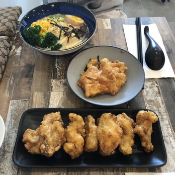 Hey Moo Moo - Crispy chicken ramen, honey garlic wings - Noodles Near Me - Whitchurch-Stouffville, Ontario