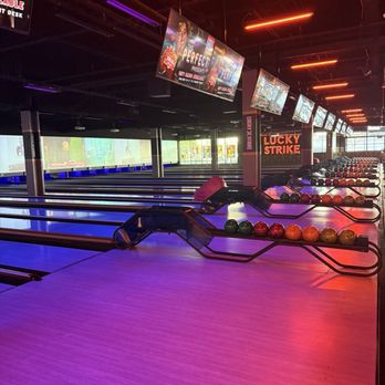 Lucky Strike Beverly Hills - Bowling lanes - Bowling Near Me - Los Angeles, California Lucky Strike Beverly Hills - Bowling lanes - Bowling Near Me - Los Angeles, California
