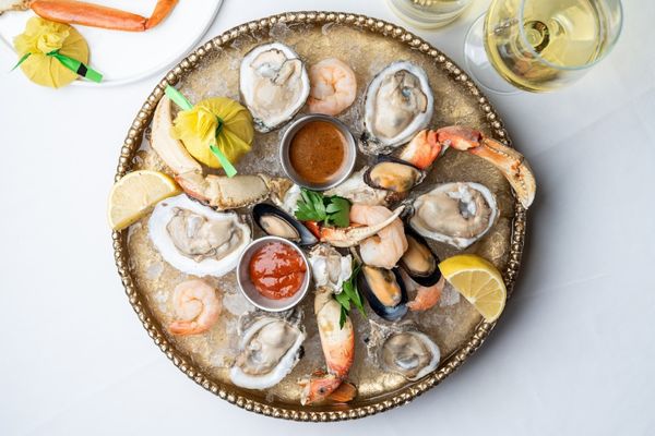 Astor's Table by null