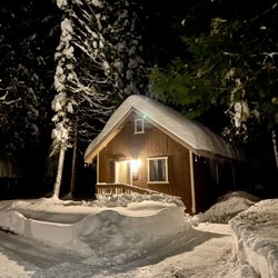 Camp Sylvester - Cabin Winter