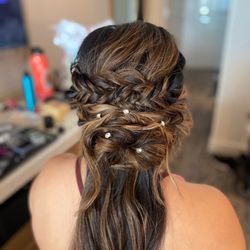 1581 Salon & Barbershop - Bridesmaid hair