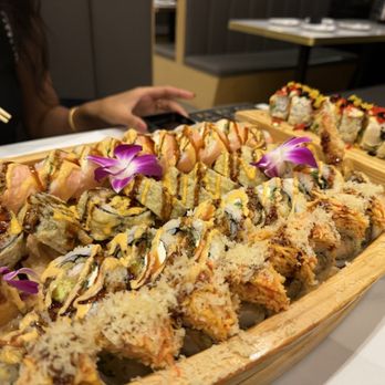 Sushi Loop - Sushi boat - Sushi Bars Near Me - Chicago, Illinois Sushi Loop - Sushi boat - Sushi Bars Near Me - Chicago, Illinois