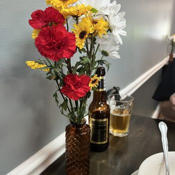 Enatye Ethiopian Restaurant - Real flowers always a nice touch! - Ethiopian Near Me - Herndon, Virginia Enatye Ethiopian Restaurant - Real flowers always a nice touch! - Ethiopian Near Me - Herndon, Virginia