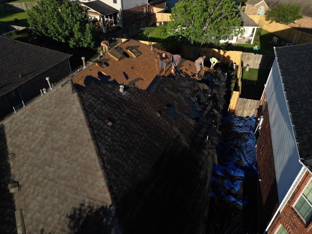 Slide of HHH Roofing & Construction