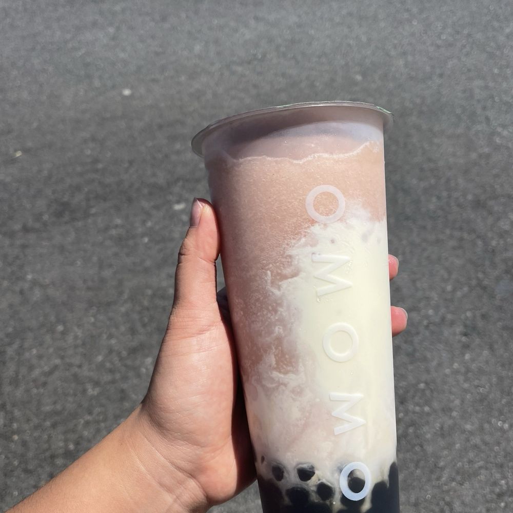 OMOMO Tea Shoppe  - seasonal peach drink - Bubble Tea Near Me - Brea, California