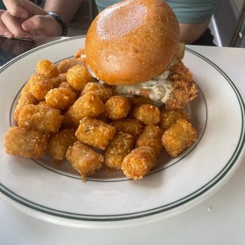 Phoebe's Diner - Diners Near Me - Austin, Texas