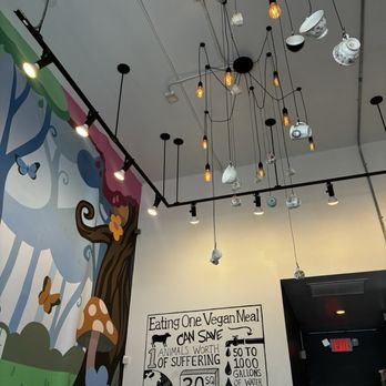 Alice & Friends - Vegan Near Me - Oak Park, Illinois Alice & Friends - Vegan Near Me - Oak Park, Illinois