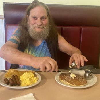 The Sunrise Cafe - Cafes Near Me - Pleasant Hill, Oregon