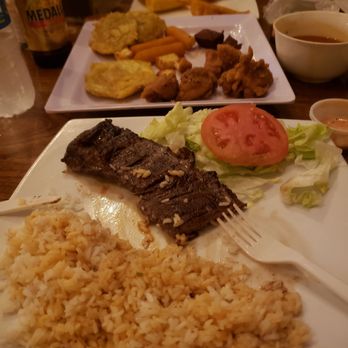 Sonido del Mar - Food was decent not to bad at all, the appetizers were on point and tasty - Seafood Near Me - Isabela, Puerto Rico