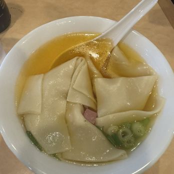 Mai Lee - Wonton Soup - Vietnamese Near Me - Saint Louis, Missouri