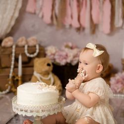 Anastasia Shatalin Photography - Smash cake