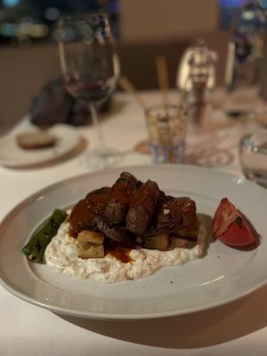 Vogue Restaurant & Bar by null