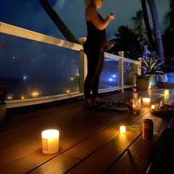 Island Vibes Yoga - Full moon yoga with Liz from Island Vibes Yoga